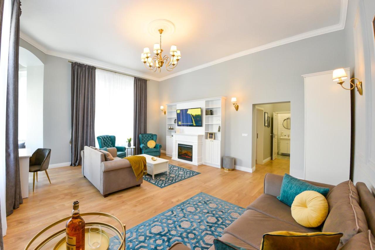 Victoria'S Old Town Deluxe Apartment (Adults Only) Temesvár Kültér fotó